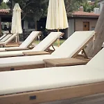 Otel Vira Demir *