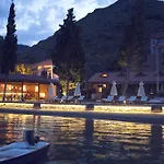 Otel Vira Demir *