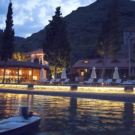 Hotel Vira Demir *