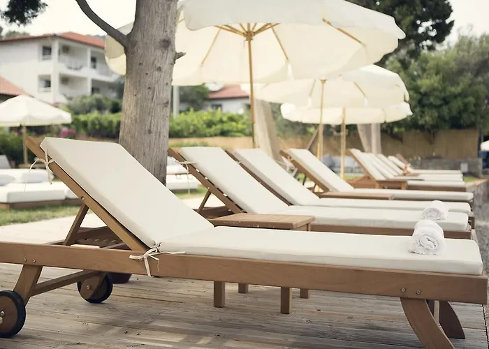 Vira Demir Boutique & Beach Отель *