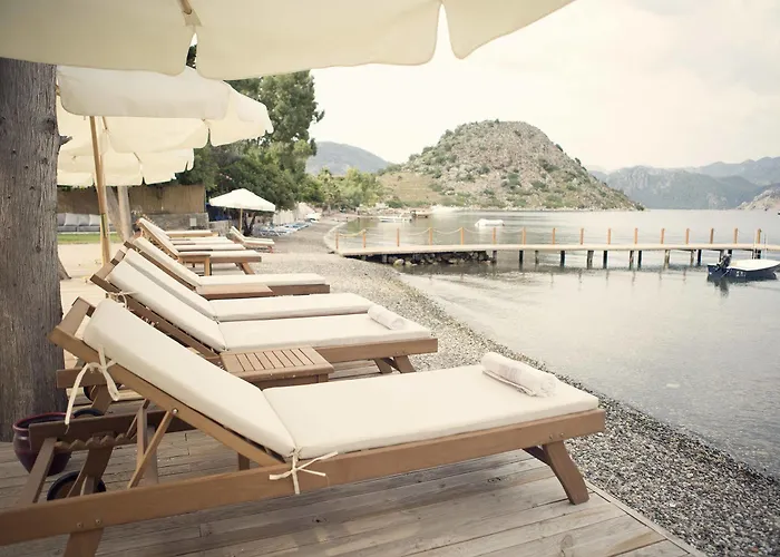 Отель Vira Demir Boutique & Beach *