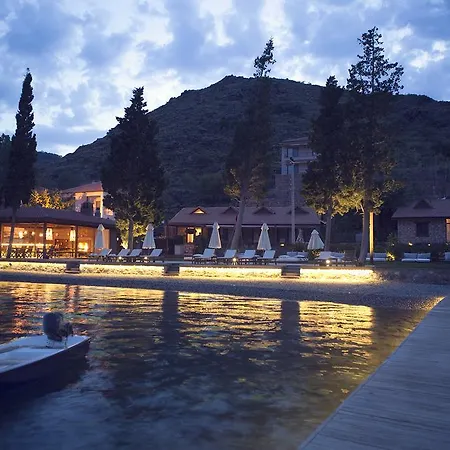 Vira Demir Boutique & Beach Hotel