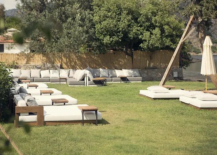 Vira Demir Hotel