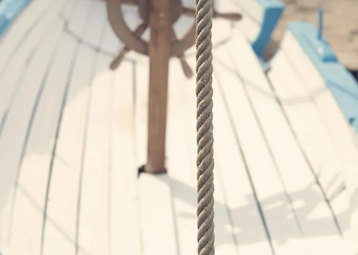 Vira Demir Boutique & Beach Hotel *